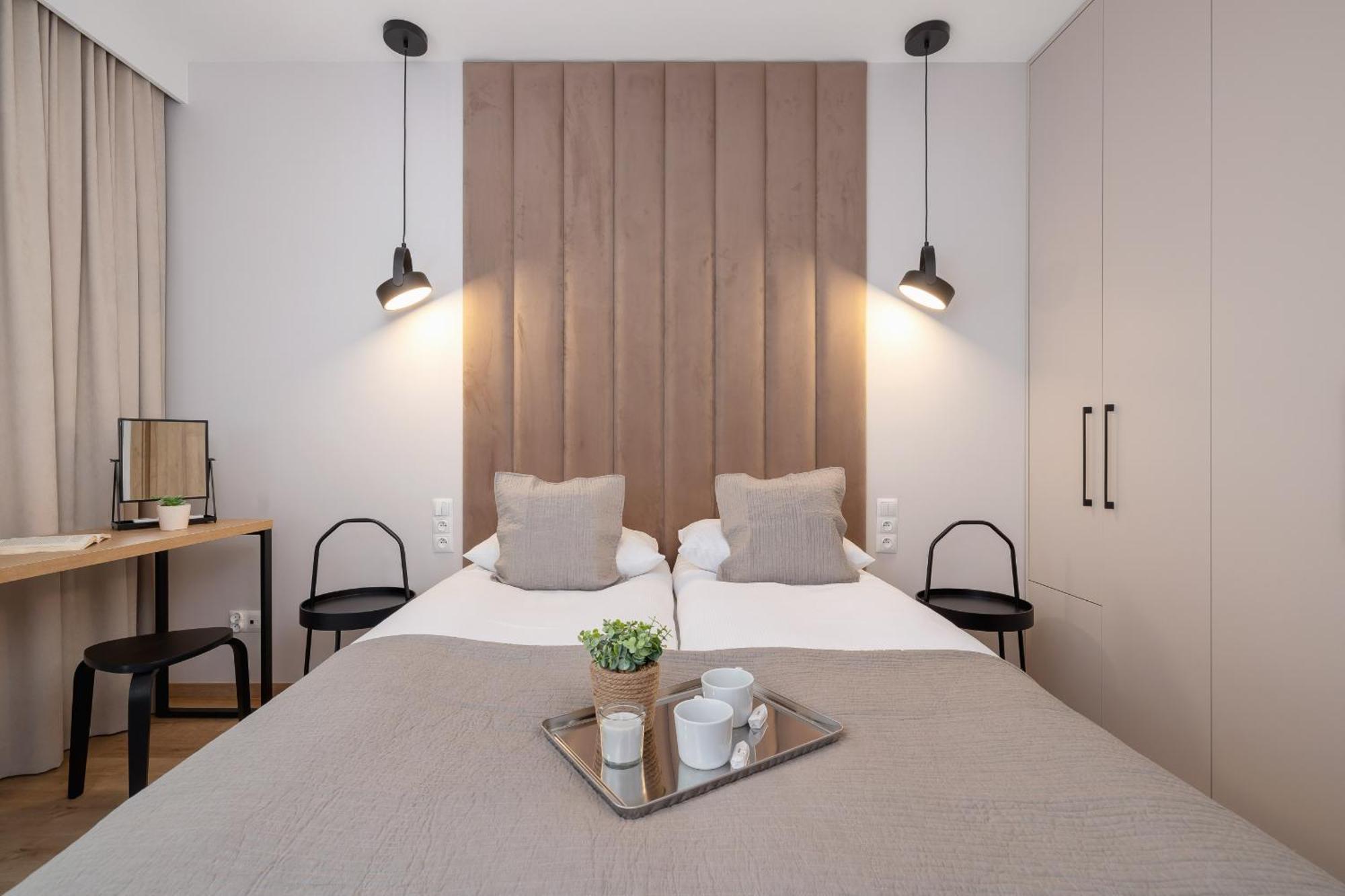 Bright Apartment In Krakow With Garden, Air Conditioning, Parking And Desk By Renters Prestige Cracóvia Exterior foto